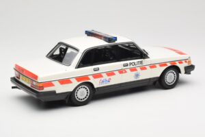 Volvo 240 GL Politie Netherlands Minichamps 1:18 155171498 Metal - imaginea 2 din 6