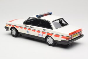 Volvo 240 GL Politie Netherlands Minichamps 1:18 155171498 Metal - imaginea 5 din 6