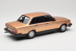 Volvo 240 GL Auriu Minichamps 1:18 155171405 Metal - imaginea 2 din 6
