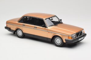 Volvo 240 GL Auriu Minichamps 1:18 155171405 Metal - imaginea 4 din 6