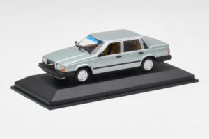 Volvo 240 GL Argintiu Metalic Minichamps 1:43 940171402 Metal - imaginea 2 din 4