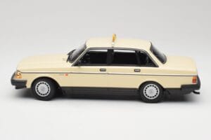 Volvo 240 GL Taxi Minichamps 1:18 155171494 Metal - imaginea 3 din 6