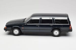 Volvo 740 GL Break Verde Închis Metalizat Minichamps 1:18 155171771 Metal - imaginea 3 din 6