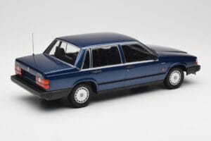 Volvo 740 GL Dark Blue Metallic Minichamps 1:18 155171701 Metal - imaginea 2 din 6
