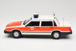 Volvo 740 GL DRK Aschaffenburg Minichamps 1:18 155171790 Metal - imaginea 3 din 6