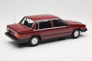 Volvo 740 GL Roșu Minichamps 1:18 155171704 Metal - imaginea 2 din 6