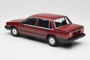 Volvo 740 GL Roșu Minichamps 1:18 155171704 Metal - imaginea 5 din 6