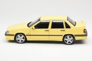 Volvo 850 T-5R Galben AUTOart 1:18 79501 Metal - imaginea 4 din 8