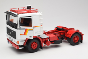 Volvo F12 Alb Roșu Road Kings 1:18 RK180031 Metal - imaginea 2 din 8