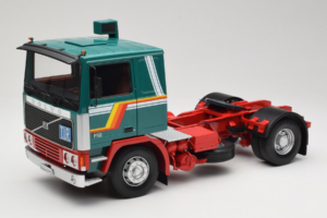Volvo F1220 Verde Roșu Road Kings 1:18 RK180032 Metal