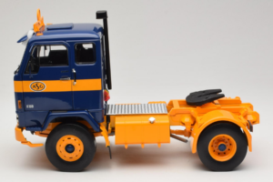 Volvo F88 Albastru Închis Galben MCG 1:18 MCG18140 Metal - imaginea 4 din 8