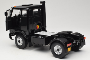 Volvo F88 John Player Special Black MCG 1:18 MCG18217 Metal - imaginea 5 din 8