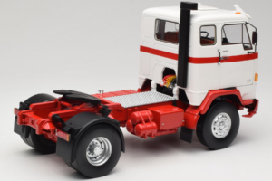 Volvo F88 Alb Roșu MCG 1:18 MCG18141 Metal - imaginea 3 din 8