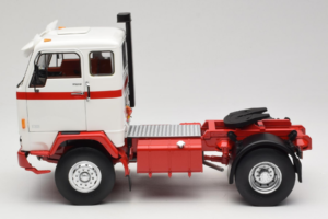 Volvo F88 Alb Roșu MCG 1:18 MCG18141 Metal - imaginea 4 din 8