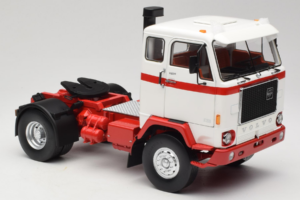 Volvo F88 Alb Roșu MCG 1:18 MCG18141 Metal - imaginea 6 din 8