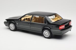 Volvo S90 Royal Green DNA 1:18 DNA000090 Metal - imaginea 5 din 6