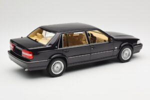 Volvo S90 Royal Violet DNA 1:18 DNA000089 Metal - imaginea 2 din 6
