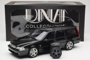 Volvo V70 R P80 Negru DNA 1:18 DNA000232 Metal - imaginea 6 din 6
