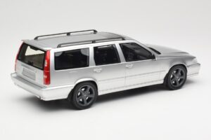 Volvo V70 R P80 Argintiu DNA 1:18 DNA000155 Metal - imaginea 2 din 6