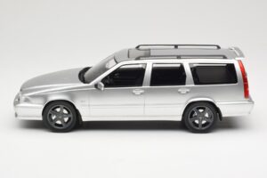 Volvo V70 R P80 Argintiu DNA 1:18 DNA000155 Metal - imaginea 3 din 6