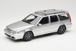 Volvo V70 R P80 Argintiu DNA 1:18 DNA000155 Metal