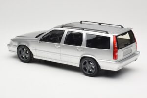 Volvo V70 R P80 Argintiu DNA 1:18 DNA000155 Metal - imaginea 5 din 6