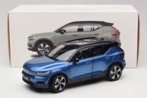 Volvo XC40 Recharge Albastru Metalizat Paudi Model 1:18 2562373 Metal - imaginea 8 din 8