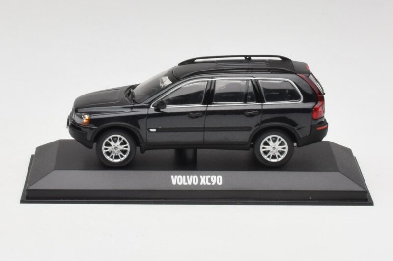 Volvo XC90 Negru Safir Minichamps 1:43 38704 Metal