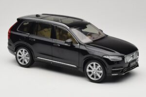 Volvo XC90 Onyx Black Paudi Model 1:18 9430842 Metal - imaginea 6 din 8