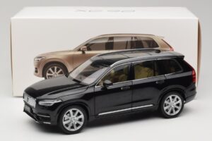 Volvo XC90 Onyx Black Paudi Model 1:18 9430842 Metal - imaginea 8 din 8