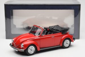 Volkswagen Beetle 1303 Cabriolet Roșu Norev 1:18 188529 Metal - imaginea 6 din 6