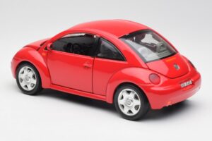 Volkswagen New Beetle Roșu Bburago 1:18 8185108 Metal - imaginea 7 din 8