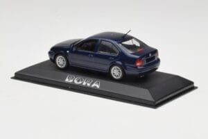 Volkswagen Bora Ocean Albastru Minichamps 1:43 8198223B Metal - imaginea 3 din 4