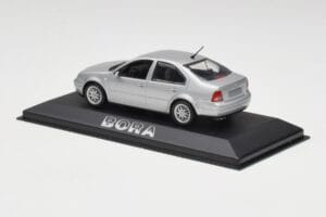 Volkswagen Bora Reflex Argintiu Minichamps 1:43 81982223S Metal - imaginea 3 din 4