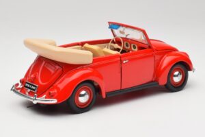 Volkswagen Cabriolet Ruby Roșu Maisto 1:18 32826 Metal - imaginea 3 din 8