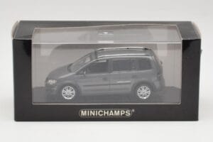 Volkswagen Cross Touran Platinum Gri Minichamps 1:43 400056170 Metal - imaginea 4 din 4