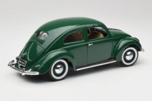 Volkswagen Export Sedan Beryl Verde Maisto 1:18 31820 Metal - imaginea 3 din 8