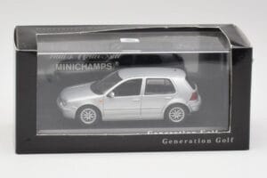 Volkswagen Golf Mk4 Reflex Argintiu Minichamps 1:43 4527111022 Metal - imaginea 4 din 4