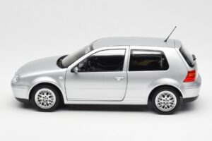 Volkswagen Golf Mk5 GTI Argintiu Norev 1:18 188570 Metal - imaginea 4 din 8