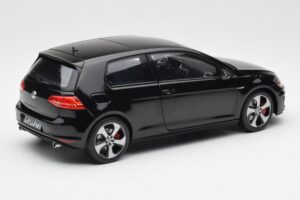 Volkswagen Golf Mk7 GTI Negru Norev 1:18 188550 Metal - imaginea 3 din 8