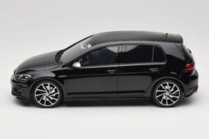 Volkswagen Golf R Mk7 Deep Black Otto 1:18 OT417 Rășină - imaginea 3 din 6