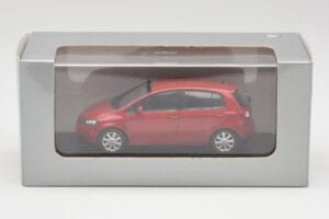 Volkswagen Golf Plus Tornado Roșu Minichamps 1:43 821911110 Metal - imaginea 4 din 4