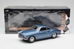 Volkswagen Karmann Ghia Coupe Neptune Albastru Minichamps 1:18 155054022 Metal - imaginea 6 din 6