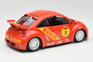 Volkswagen New Beetle Cup Bburago 1:18 3329 Metal - imaginea 3 din 8