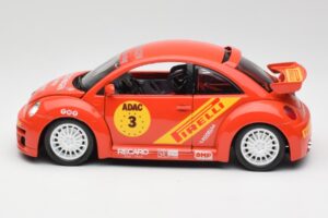 Volkswagen New Beetle Cup Bburago 1:18 3329 Metal - imaginea 4 din 8
