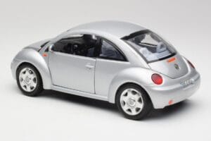 Volkswagen New Beetle Reflex Argintiu Metalic Bburago 1:18 3322 Metal - imaginea 7 din 8