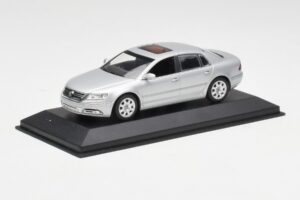 Volkswagen Phaeton Argintiu Minichamps 1:43 3D0099300A Metal - imaginea 2 din 4