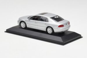 Volkswagen Phaeton Argintiu Minichamps 1:43 3D0099300A Metal - imaginea 3 din 4