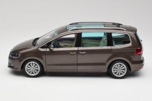 Volkswagen Sharan 7N Maro Stejar Metalizat Minichamps 1:18 110051001 Metal - imaginea 4 din 8