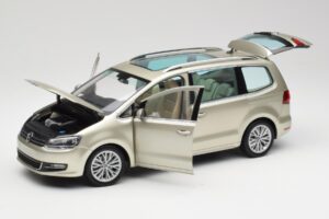 Volkswagen Sharan 7N Reflex Argintiu Metalizat Minichamps 1:18 110051002 Metal - imaginea 2 din 8